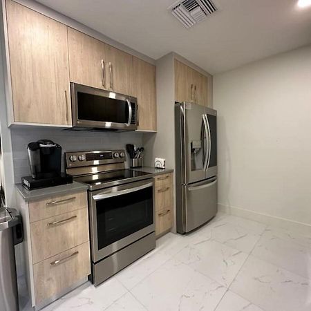 Willa The Sun House - 3 Bed, 2 Bath, Private Pool, Fire Pit, Huge Backyard Fort Lauderdale Zewnętrze zdjęcie